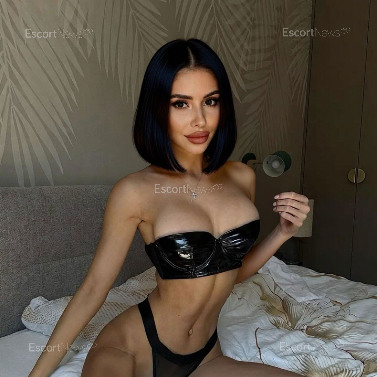 DIANA_HOT