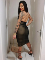 YOUNG, FEMENINE AND HOT
