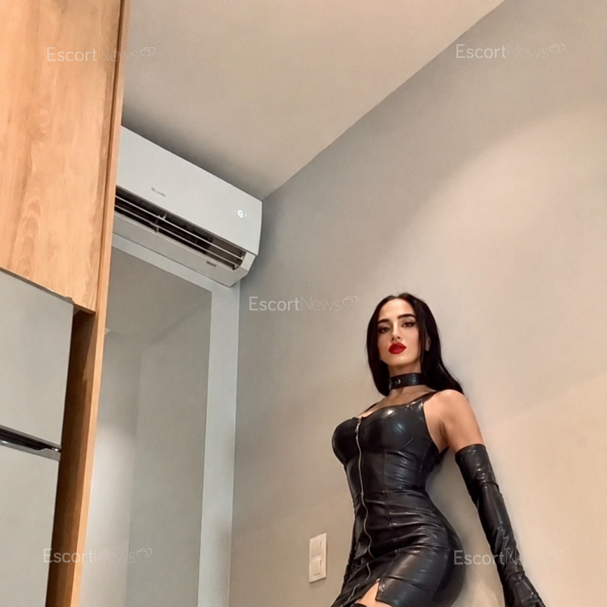 MISS ISSABELLA