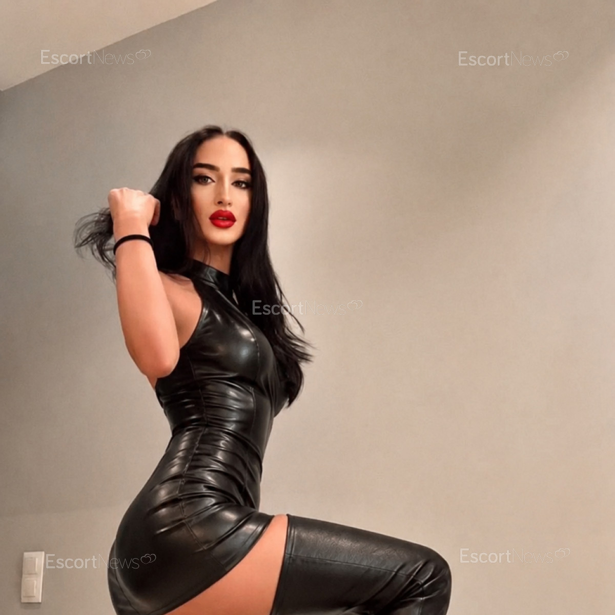MISS ISSABELLA