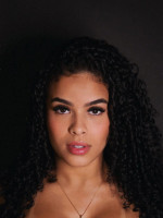 THE SEXIER CURLY IN GREECE