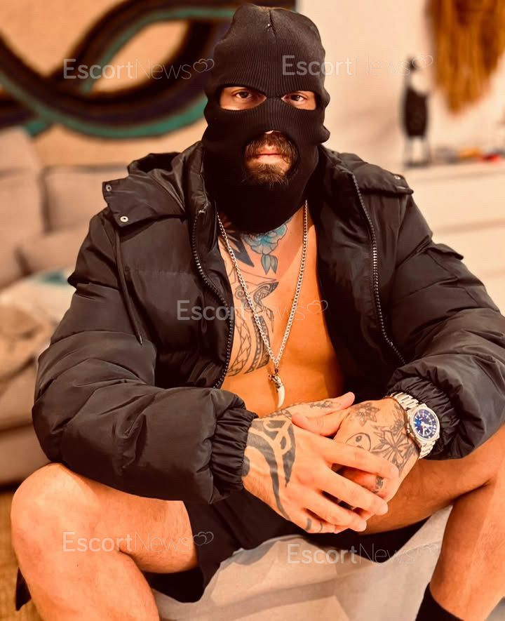 Couple Maycon And Sofia