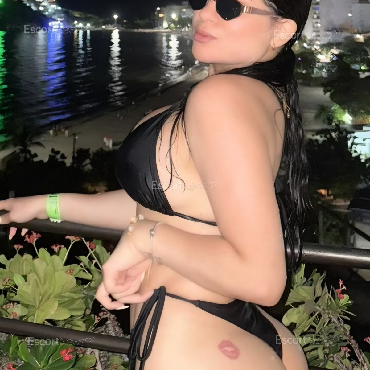 LAURA