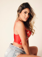 Colombiana first time here ❤️