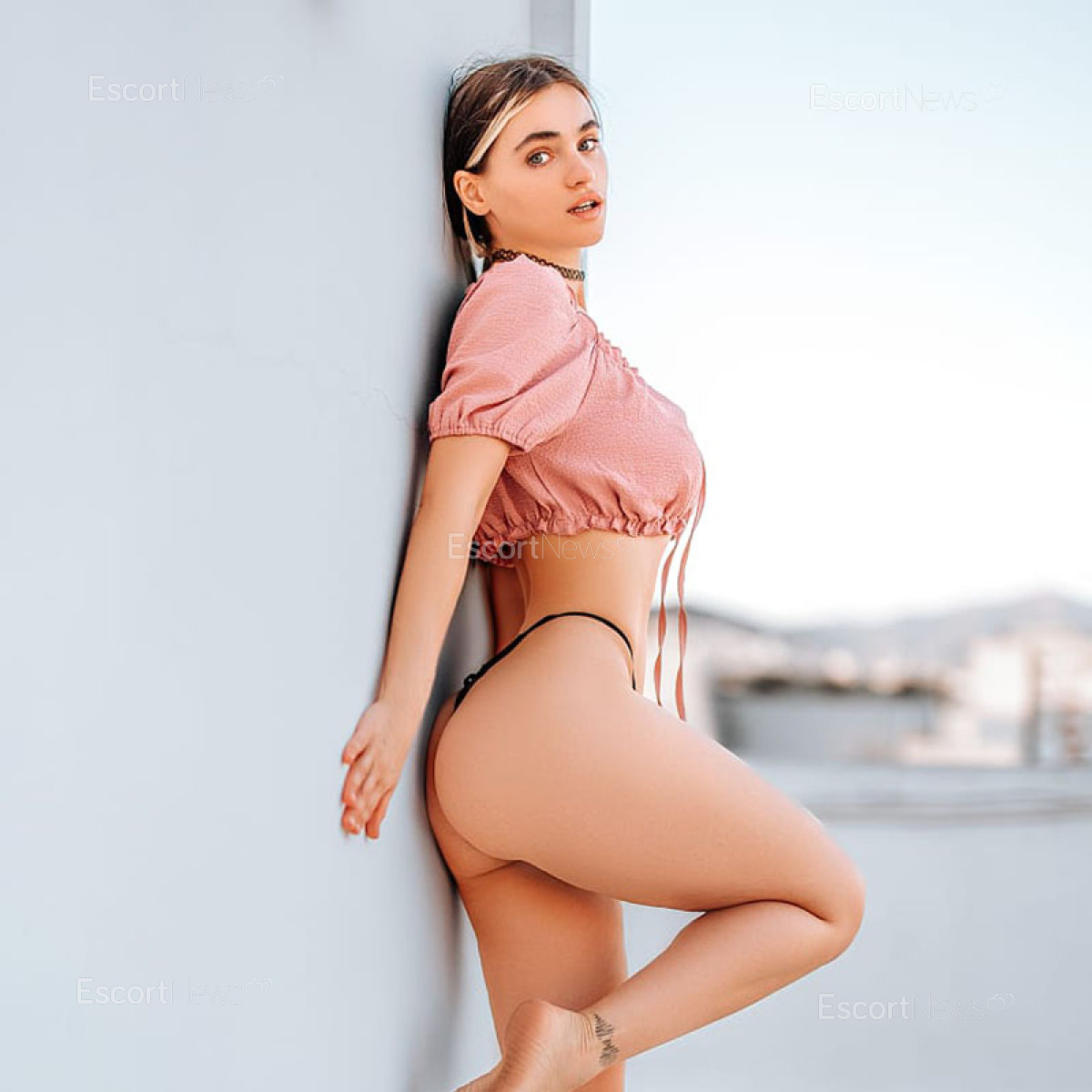 Angelika YA