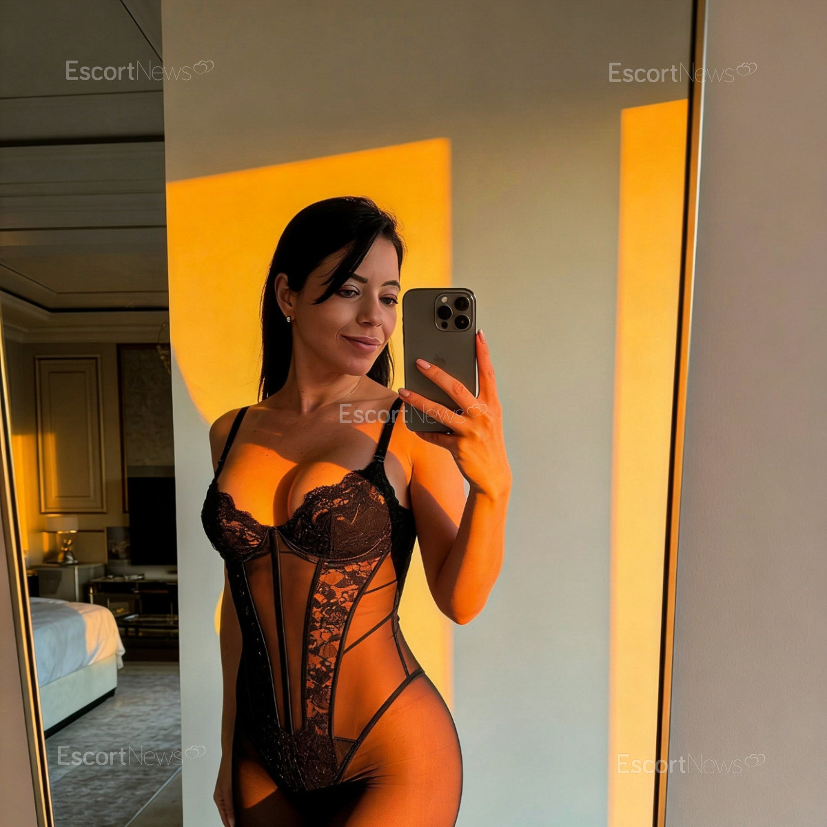 AMANDA MODEL