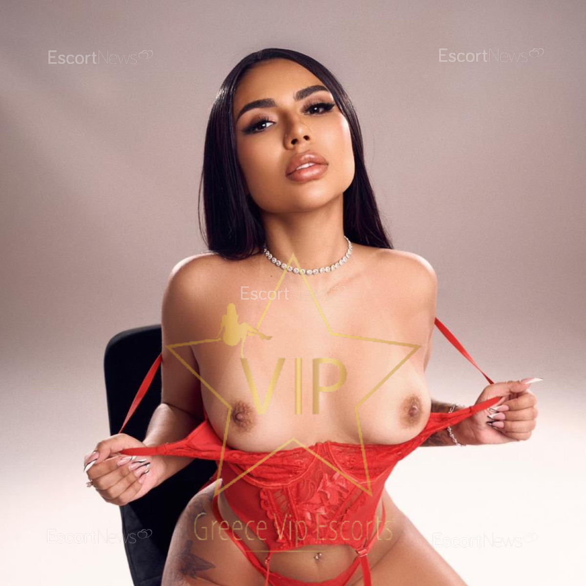 LARISSA VIP