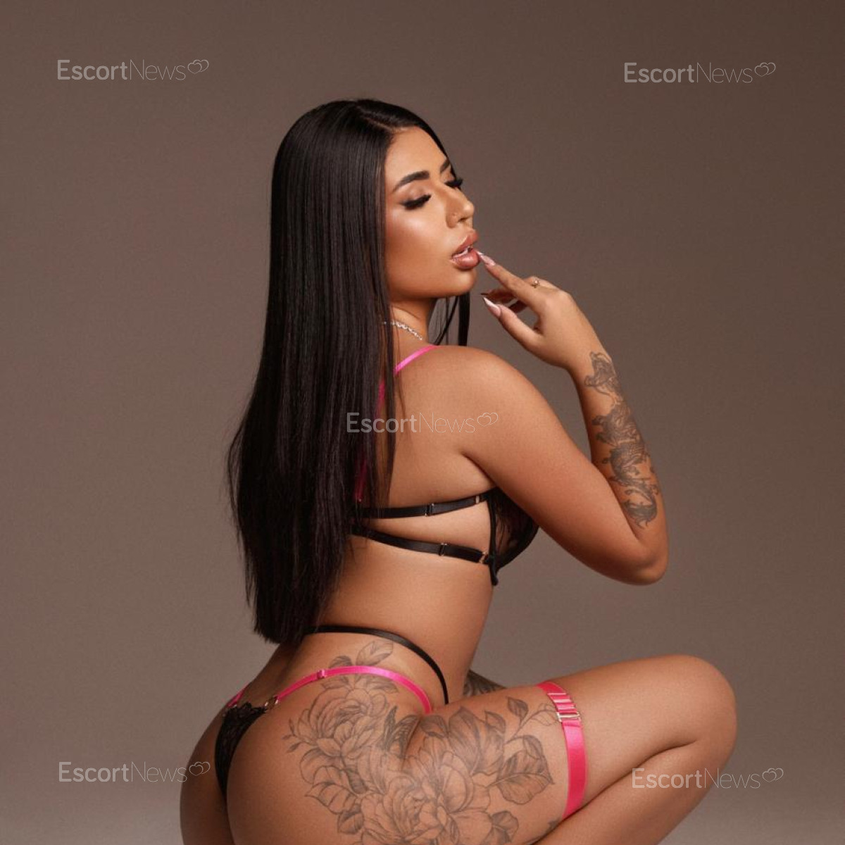 LARISSA VIP