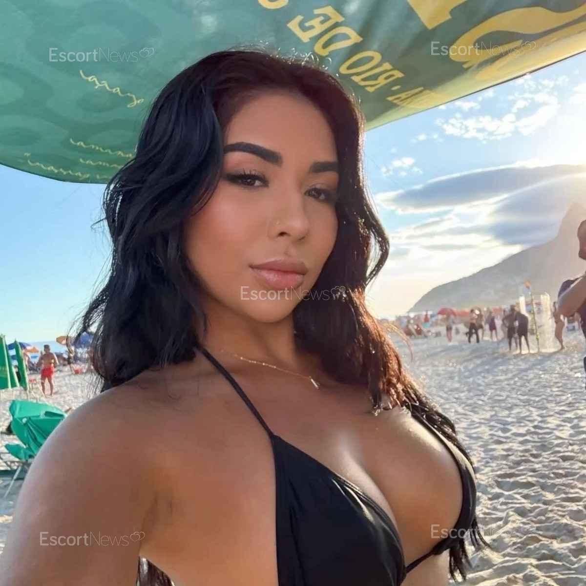 LARISSA VIP