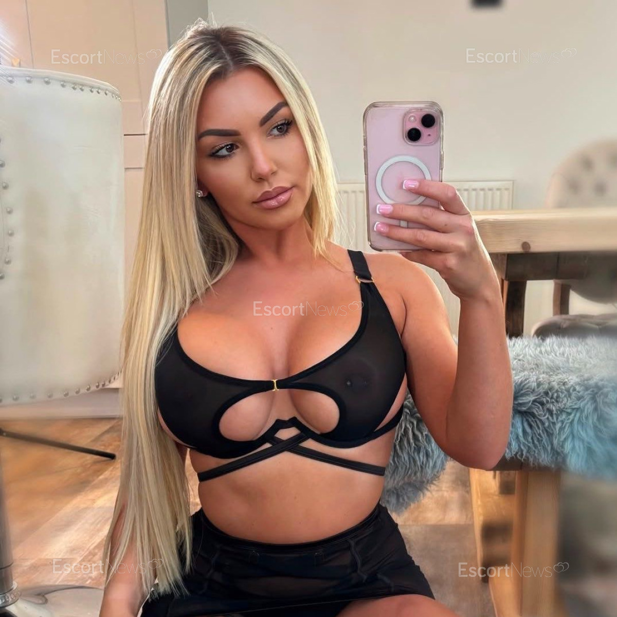 Julia Anal
