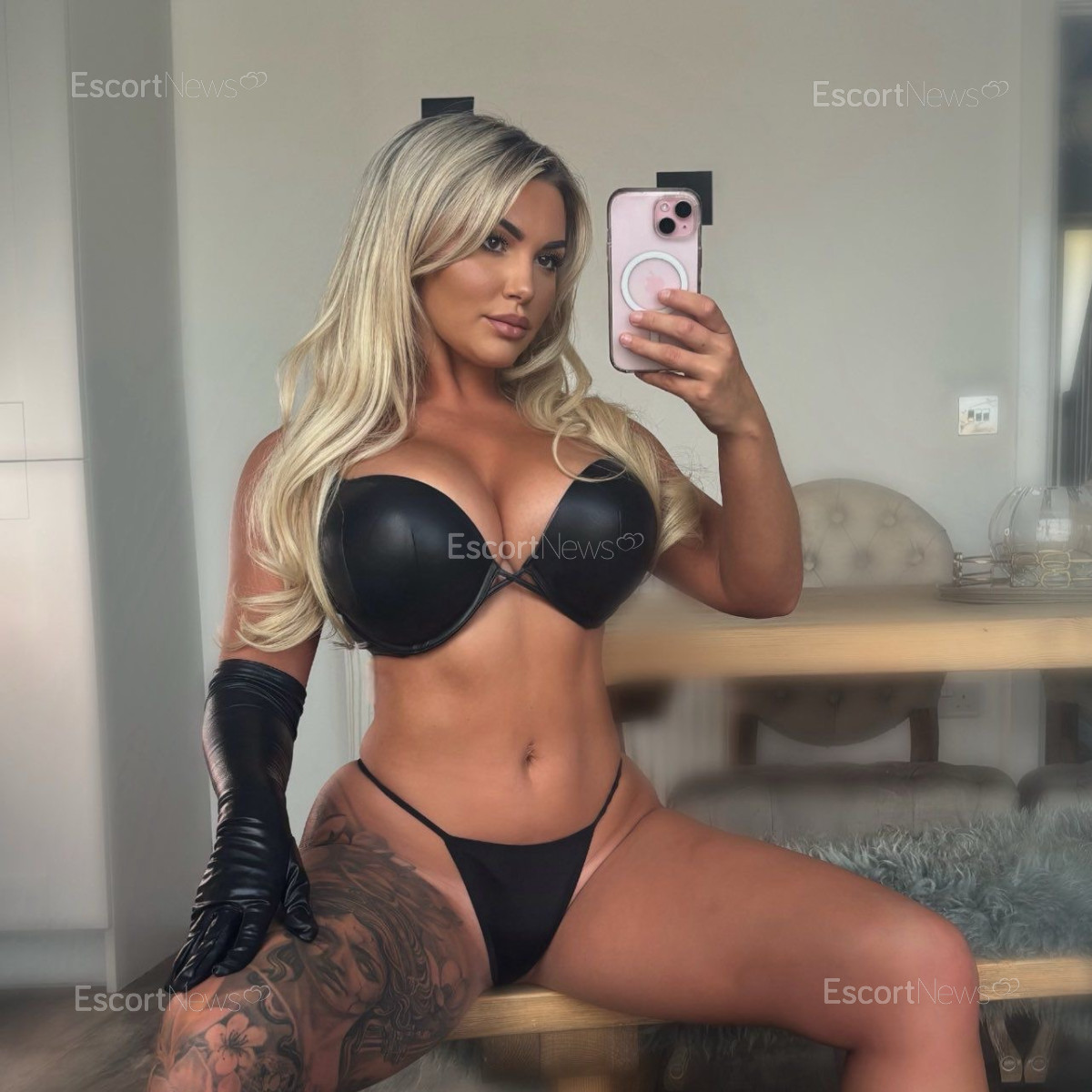 Julia Anal