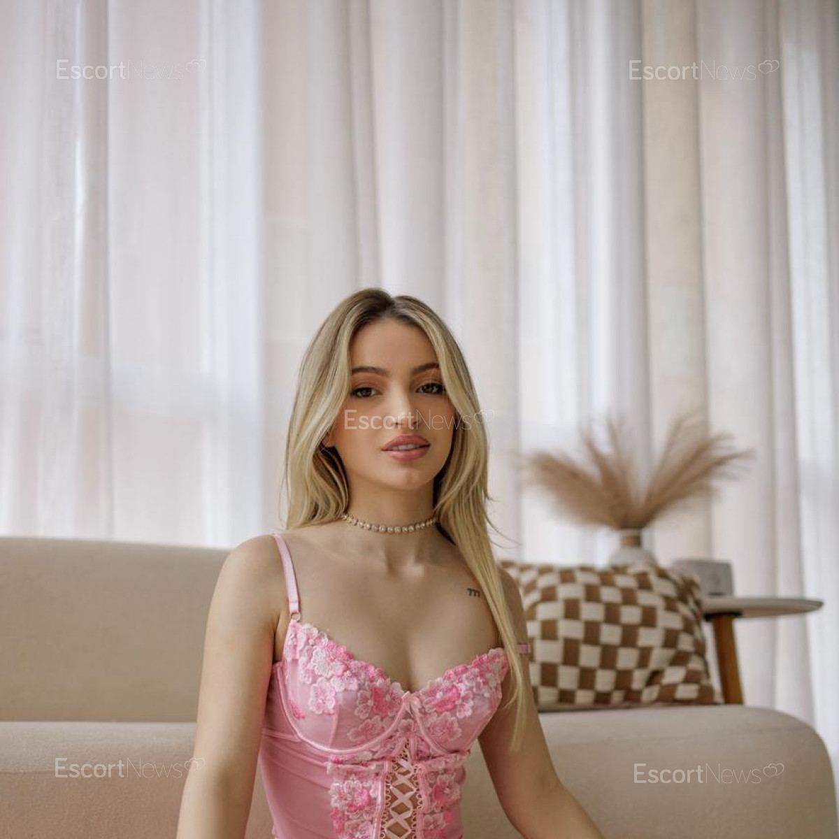 Lola Angel