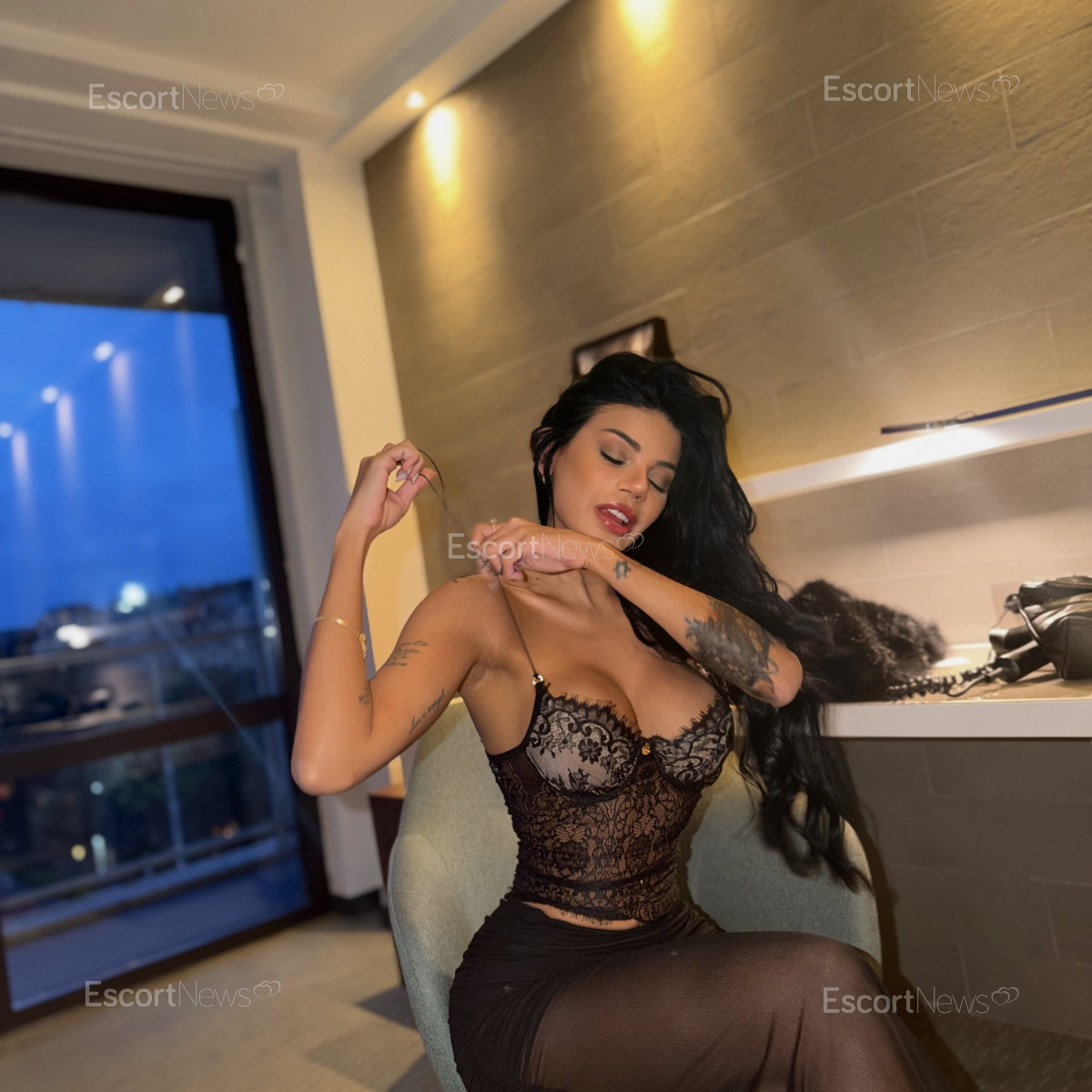 Thalia Petite