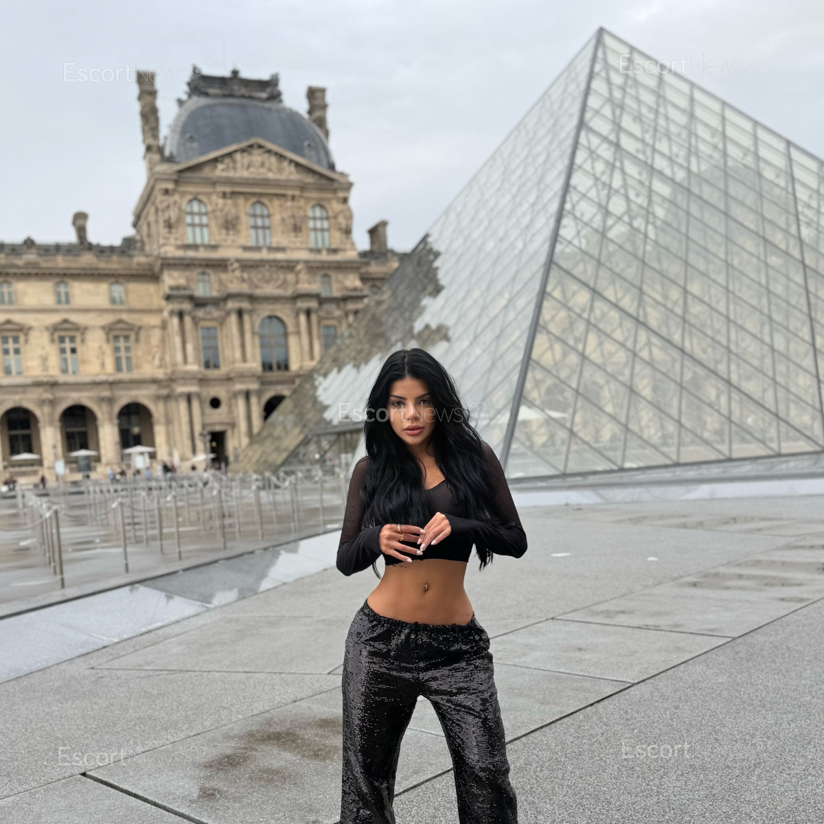 Thalia Petite