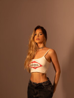     Discreet and unforgettable