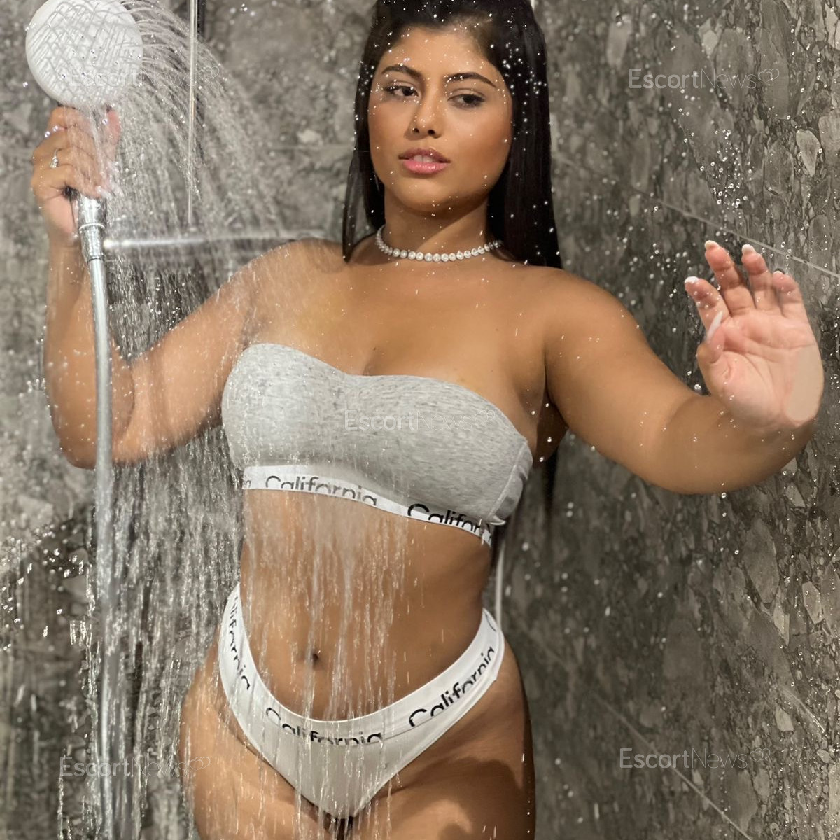 Stefany 