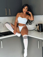 ATHENS ESCORTS STARS