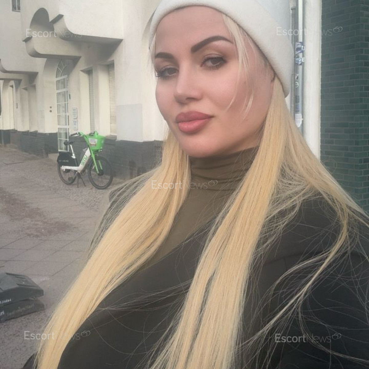 Mia