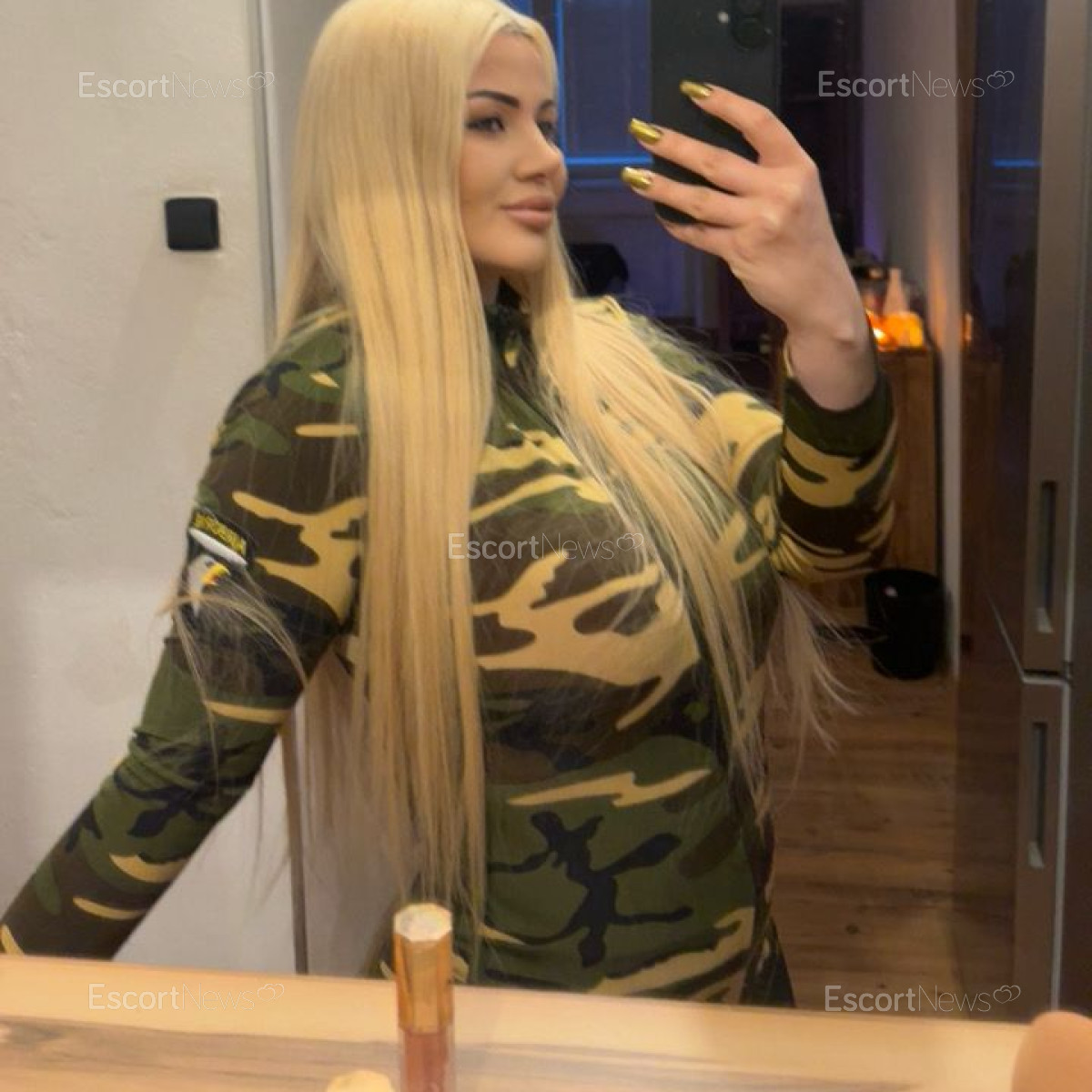 Mia