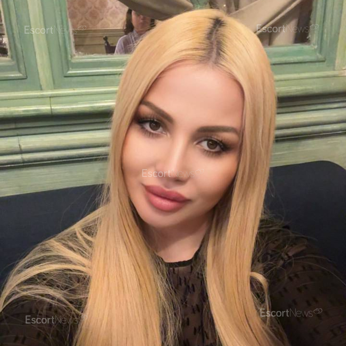 Mia