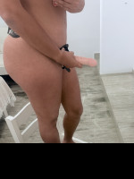     “Elegance, sexy and discretion”