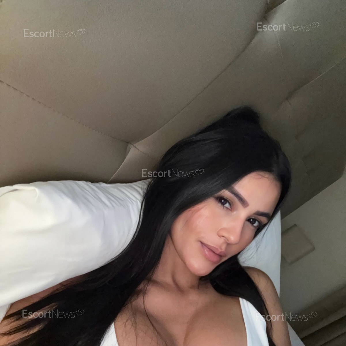 ISAMARA HOT