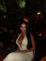 HOT SHEMALE 